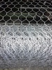 Сетка оцинкованная кручёная 12Х18Н9Т 42х42х0,7 мм ГОСТ 13603-89 - в «Монолит-Металлопрокат».