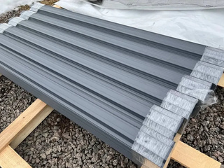 Штакетник П-образный B Монолит 0,5 Satin RAL7024 Мокрый Асфальт 2 - в «Монолит-Металлопрокат».
